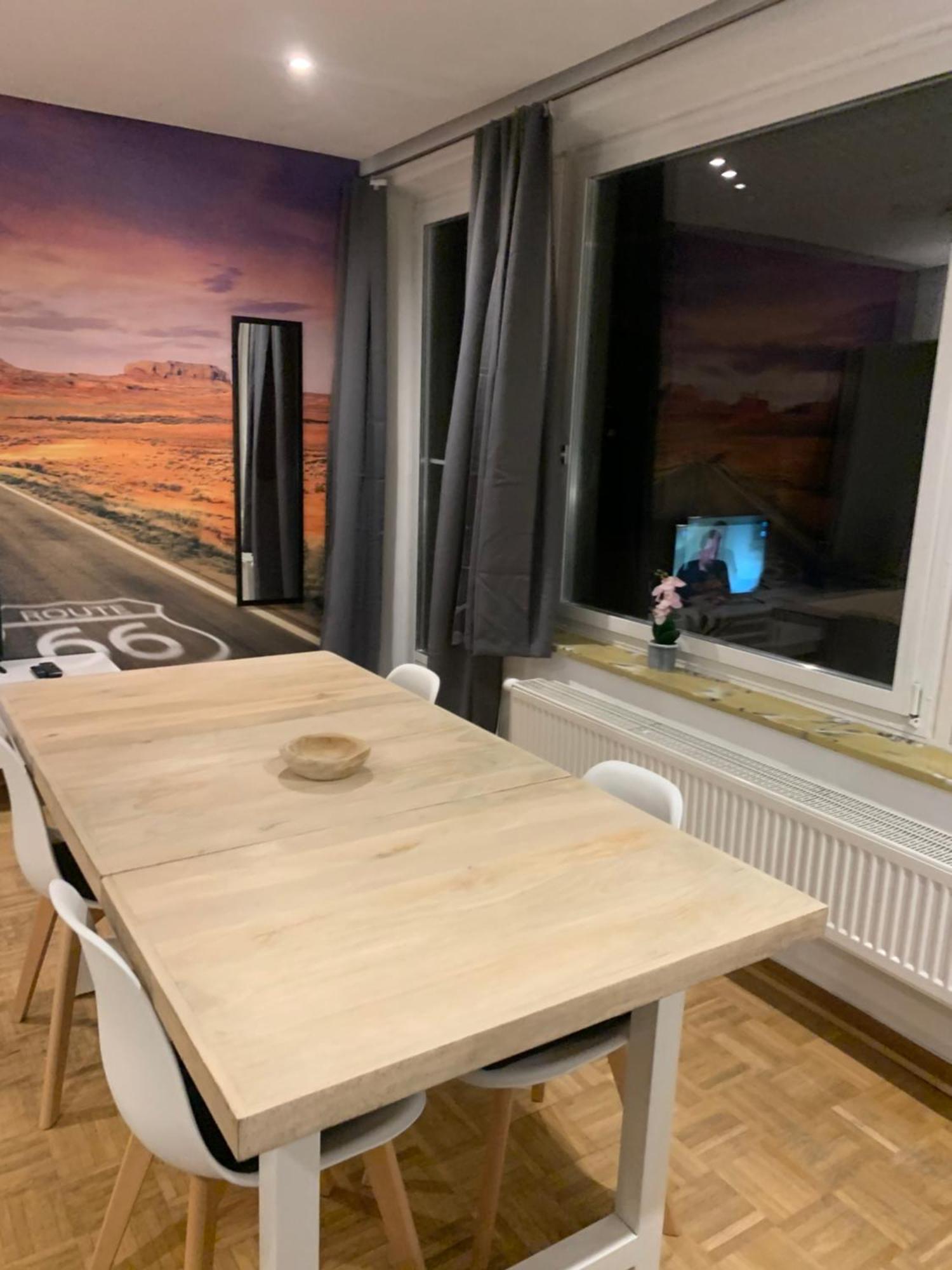 Mainpark Apartment 4 Schlafzimmer Bis Zu 10 Personen Direkt Ueber Aschaffapartment Bei Aschaffenburg Mainaschaff Eksteriør bilde