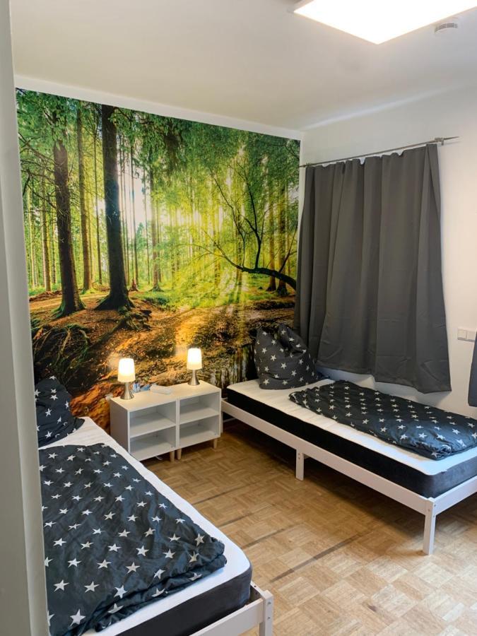 Mainpark Apartment 4 Schlafzimmer Bis Zu 10 Personen Direkt Ueber Aschaffapartment Bei Aschaffenburg Mainaschaff Eksteriør bilde