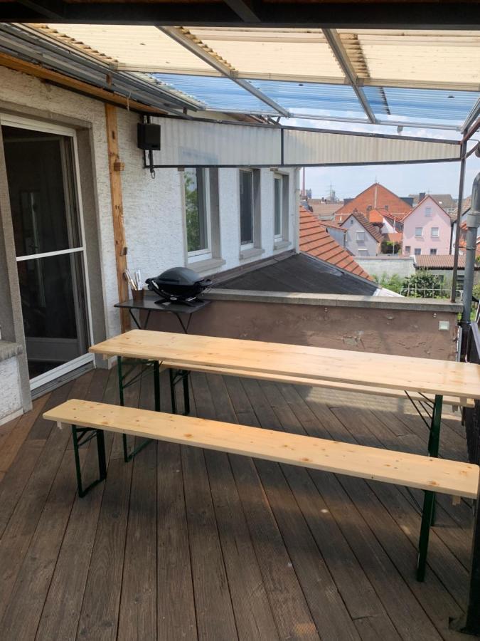Mainpark Apartment 4 Schlafzimmer Bis Zu 10 Personen Direkt Ueber Aschaffapartment Bei Aschaffenburg Mainaschaff Eksteriør bilde