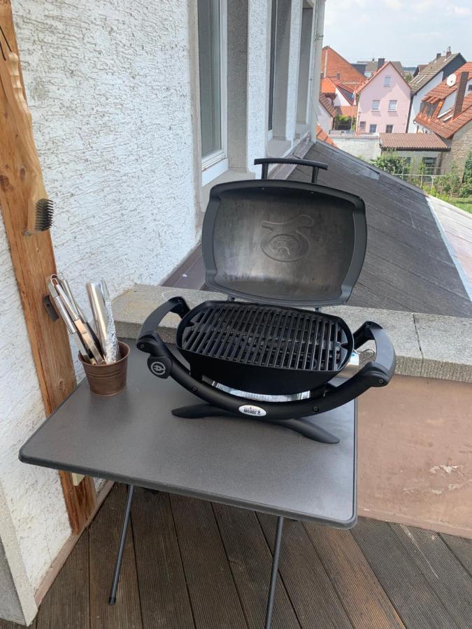 Mainpark Apartment 4 Schlafzimmer Bis Zu 10 Personen Direkt Ueber Aschaffapartment Bei Aschaffenburg Mainaschaff Eksteriør bilde